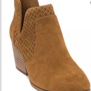 Vince Camuto suede ankle zip 5.5 Norva V Bootie Pumpkin Spice Brown Tan